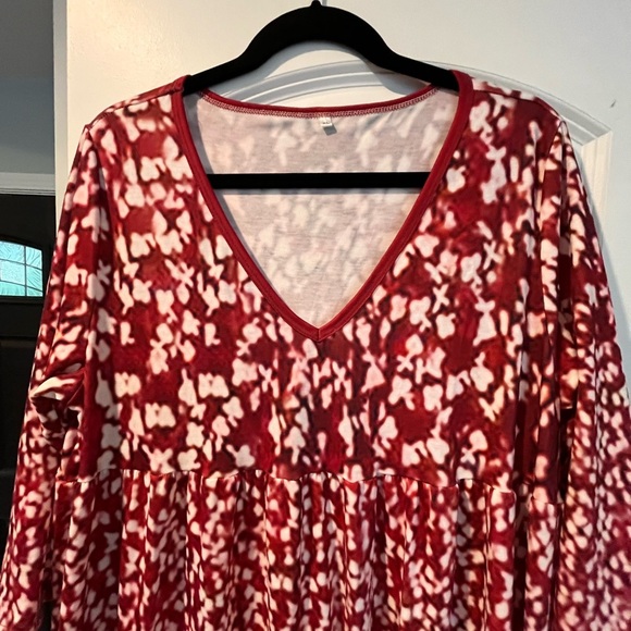 Chic Red and White Dress - Picture 2 of 6